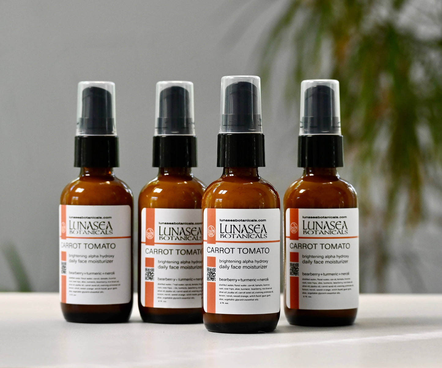 Carrot Tomato Skin Brightening Moisturizer With Fruit Extracts